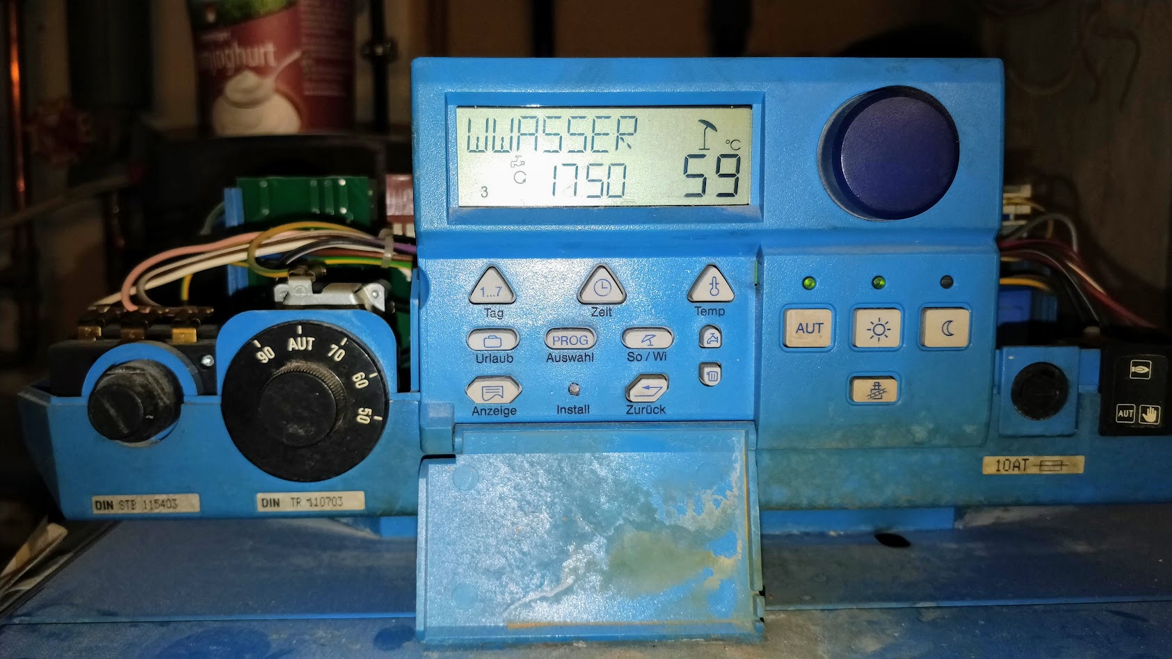 Reverse Engineering the Buderus KM271 - And Making It WiFi-Flying on ESPhome and Home Assistant